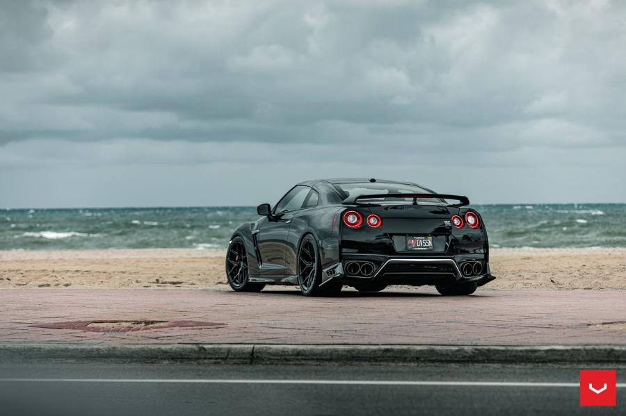  Nissan GT-R on Vossen Wheels (HF-5) 2020 года  (фото 11 из 48)